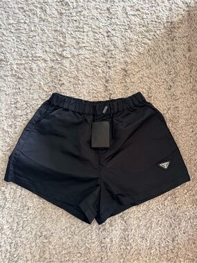 Prada Re-Nylon Black Shorts Women’s Size M Made in Italy NWT